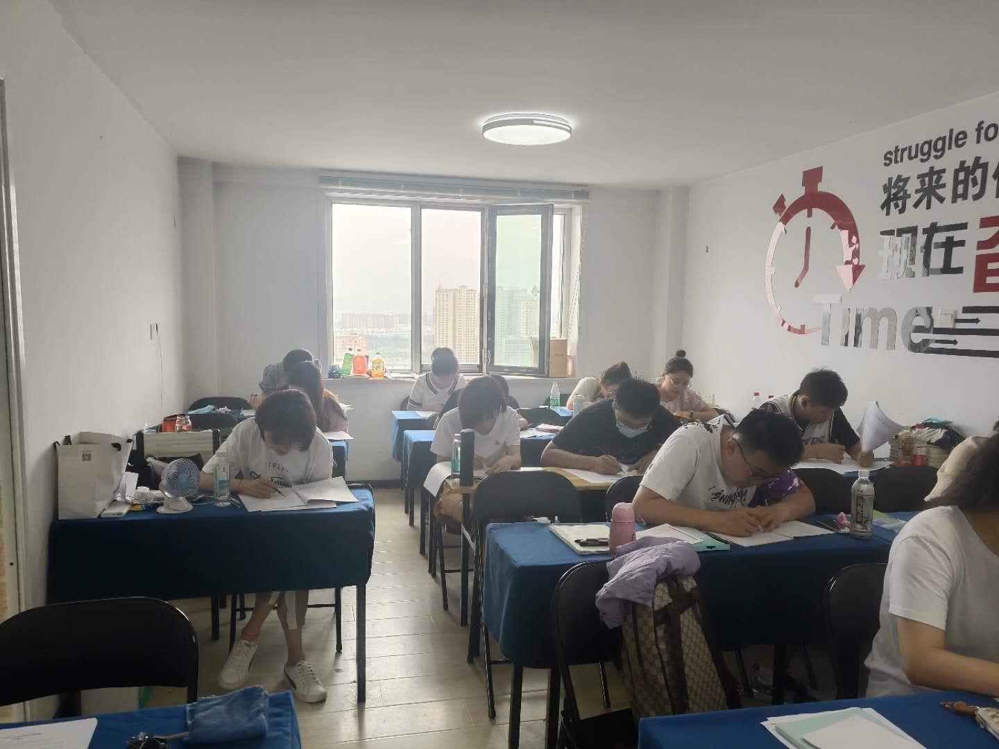 公务员辅导班(刷题班有必要吗)