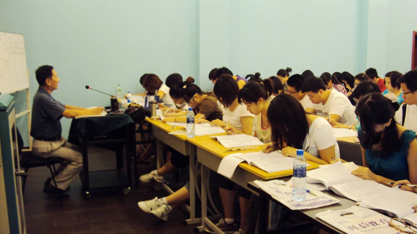 辽宁省公务员考试论坛(2022年辽宁省考公务员职位表)